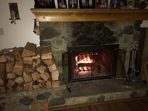  Fireplace with Heatilator