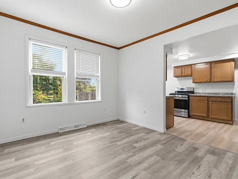 790 Highland Ave — Photo 31