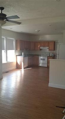 3rd image of 71 Hollingsworth St #1