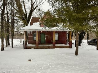 3322 McCartney Rd, Youngstown, OH 44505