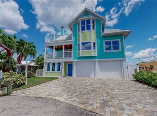 2845 Triggerfish St, Matlacha, FL 33993