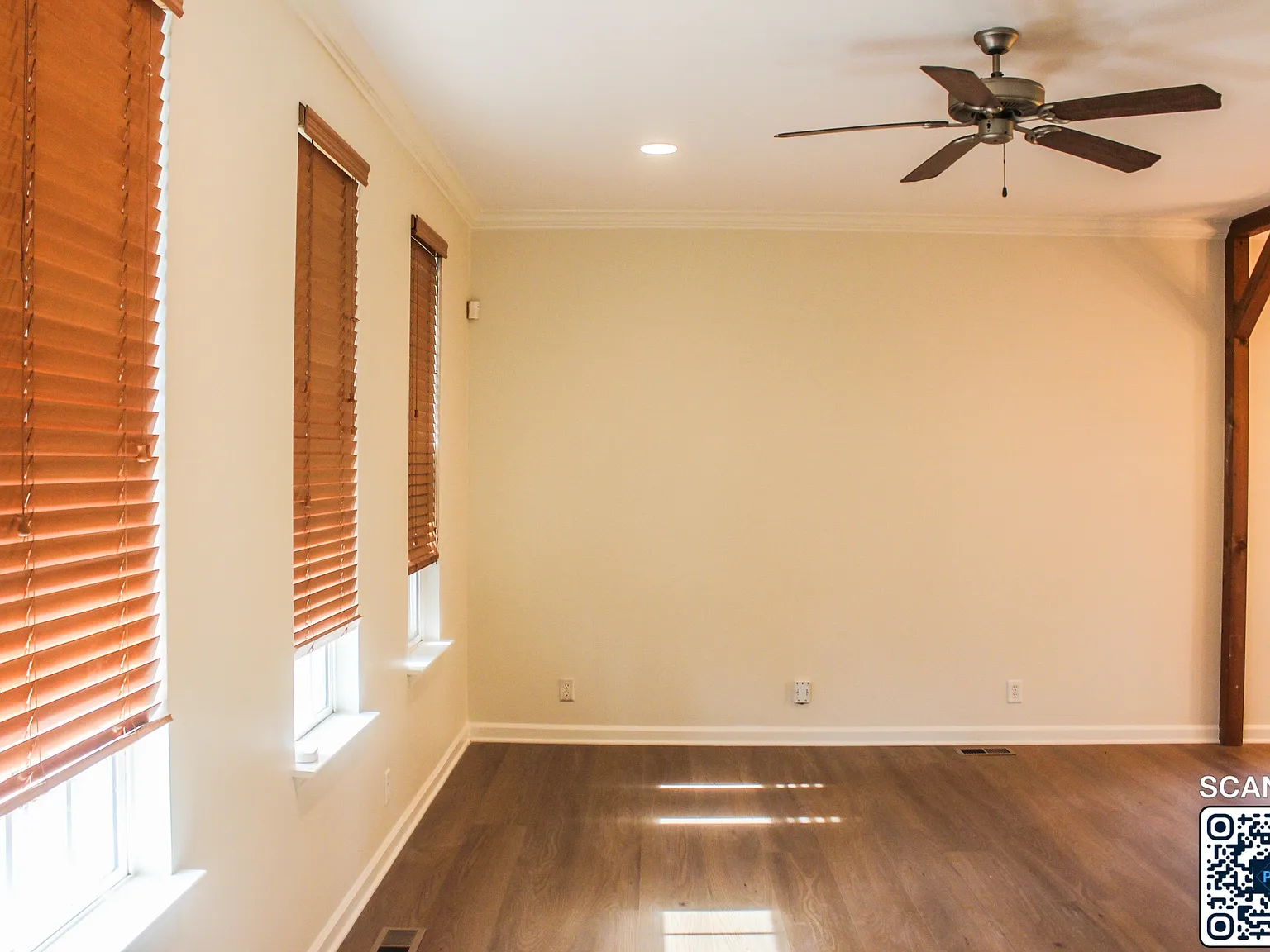 3 bed, 2.5 bath, 1320 sqft, $3,000 — Photo 3