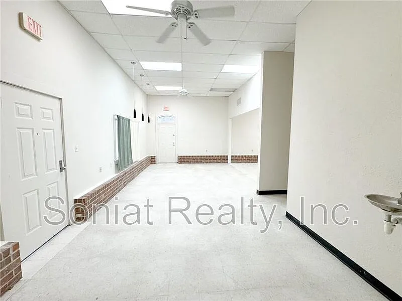 Studio, 1000 sqft, $1,300 — Photo 4