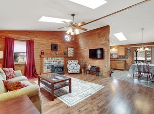 13195 Ridge Rd, Stewartstown, PA 17363