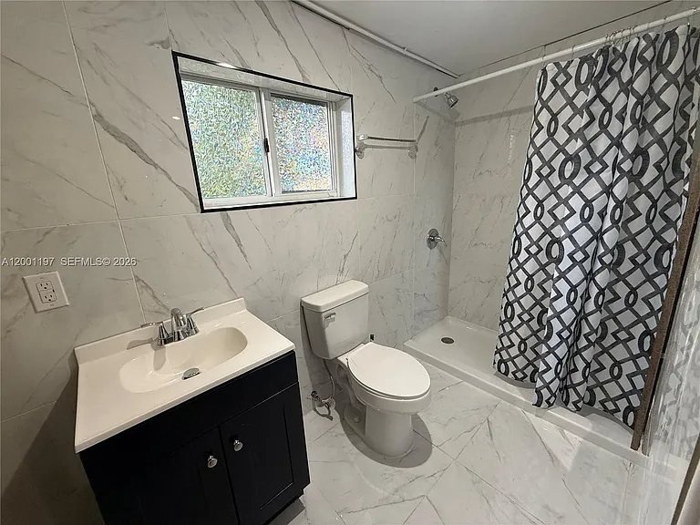 2021 Wilmington St #B — Photo 11