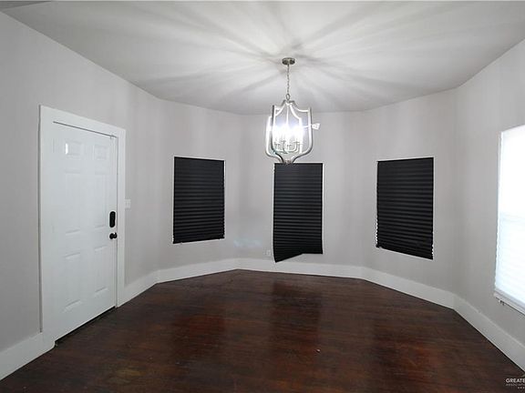 3rd image of 410 S Washington Ave