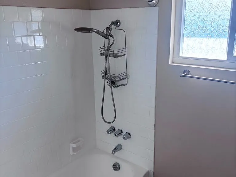 2447 Grove Ave — Photo 9