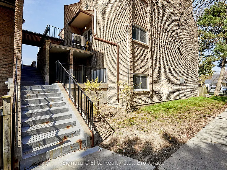 50 Scarborough Golf Club Rd #124 — Photo 29