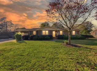 2848 Meadowview Rd, Chesapeake, VA 23321