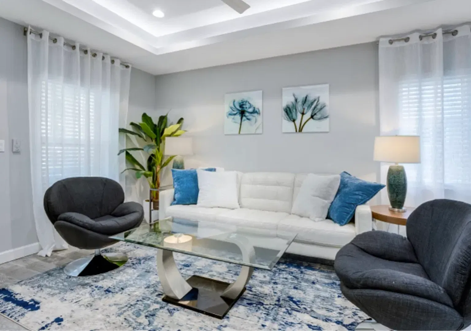 Furnished 2-bed / 2-bath home in Downtown Sarasota — Photo 3