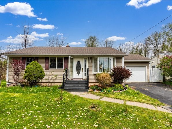 676 N Ellicott Creek Rd, Amherst, NY 14228