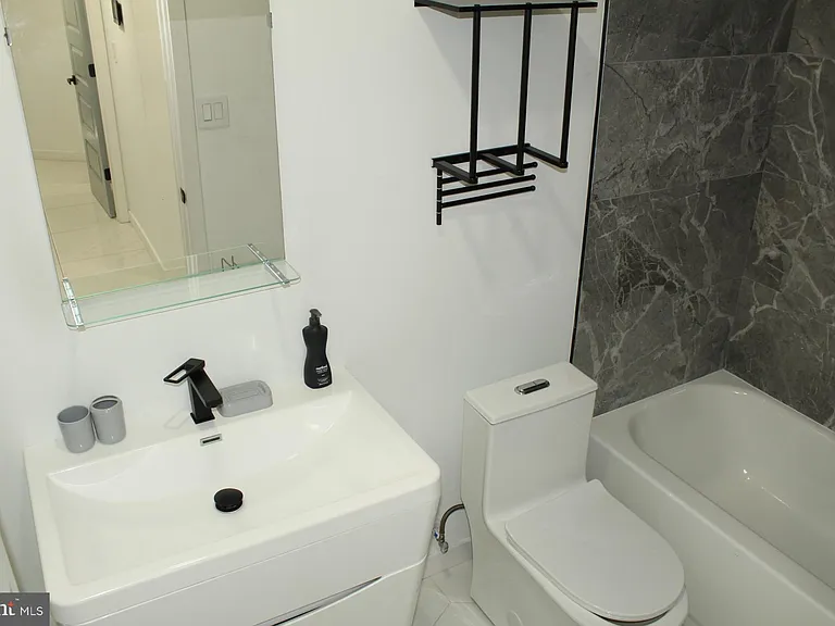 3017 Ridge Ave #A — Photo 26