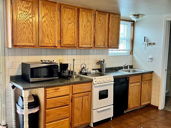 2nd image of 3339 W 39th Ave