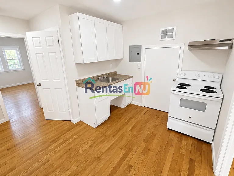 86 Stuyvesant Ave #3B — Photo 1
