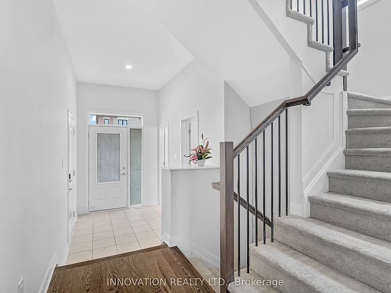 206 Elsie Macgill Walk S — Photo 12