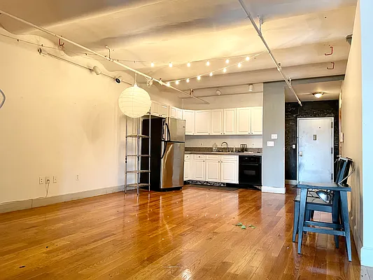 Rented by Cyberapts Management | media 4