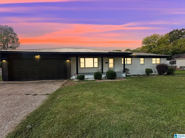 106 Sheridan St, Gadsden, AL 35903