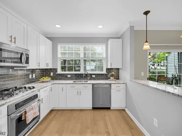 76 Hancock Dr, Morris Twp., NJ 07960