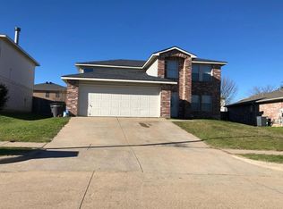 8708 Saddle Ridge Cir, Fort Worth, TX 76123