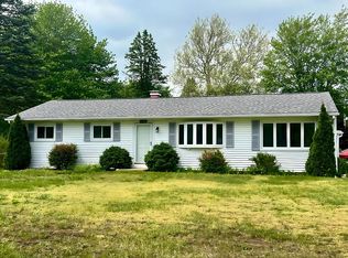 8987 Buerk Dr, Temperance, MI 48182