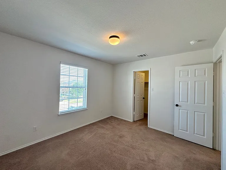 5304 Capricorn Loop — Photo 38