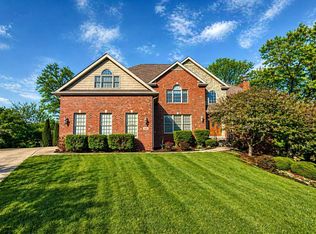 940 Cooke Ct, Crown Point, IN 46307