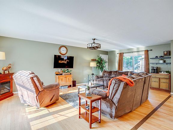 2nd image of 52151 Cloister Ct