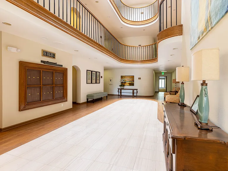 6268 Riviera Cir — Photo 27