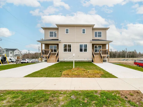 6 Berm St, Spryfield, NS B3R 0H2