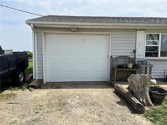 5th image of 10285 Armold Rd