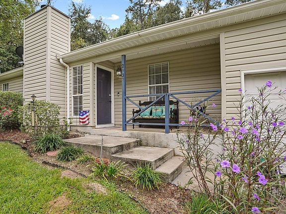 3rd image of 2937 Spinnaker Ct