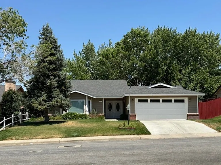 1272 El Rancho Dr — Photo 2