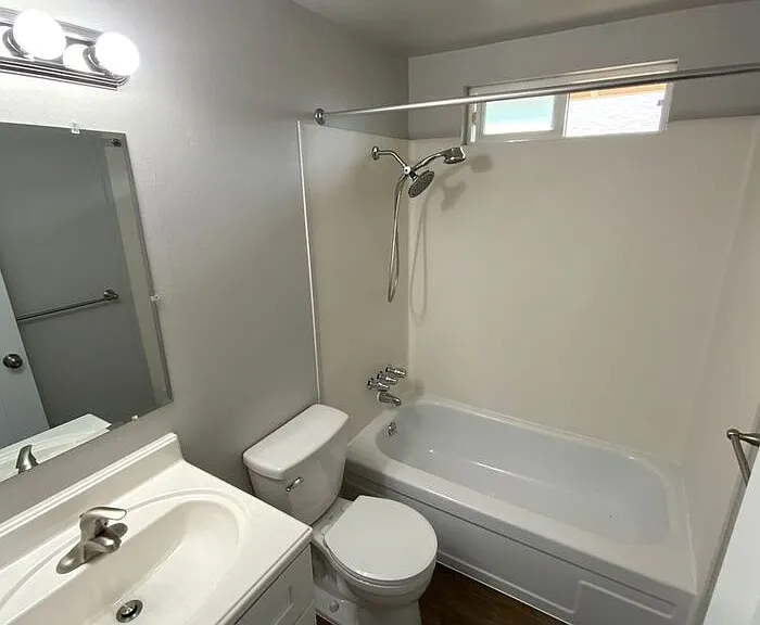 4315 S Warner St — Photo 7