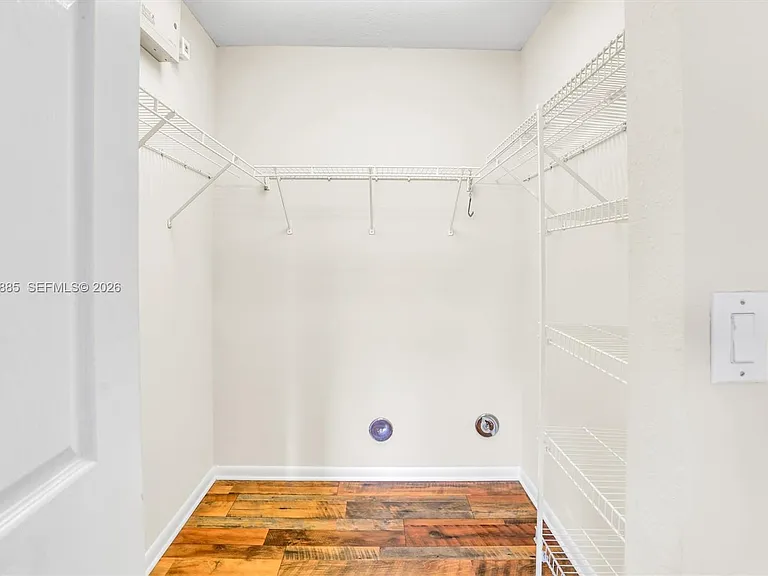 9537 Weldon Cir #I109 — Photo 17