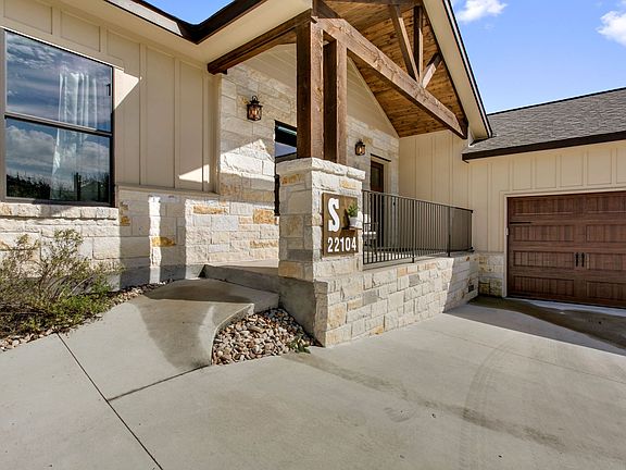 3rd image of 22104 Shotts Dr