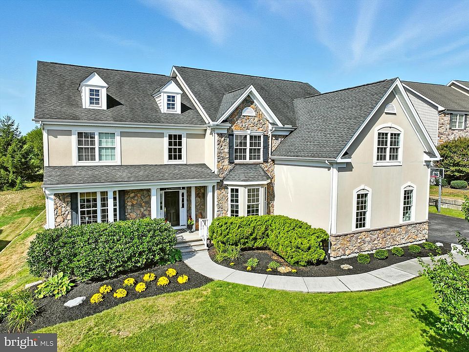 1st image of 27 Bella Vista Dr