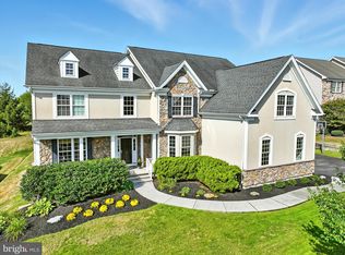 27 Bella Vista Dr, Mechanicsburg, PA 17050