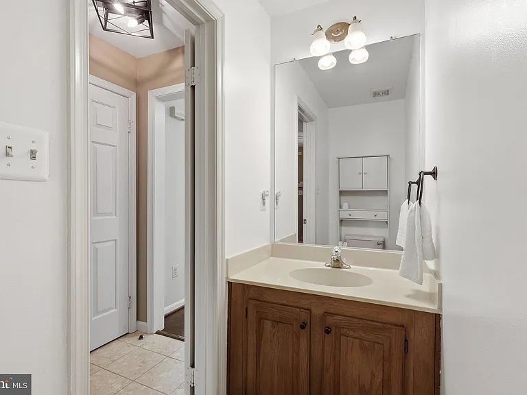 5406 Sequoia Farms Dr — Photo 10