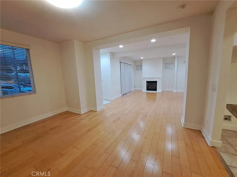 6300 Honolulu Ave #101 — Photo 11