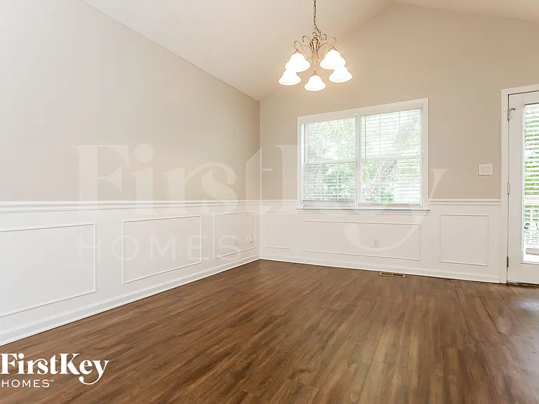 125 Brandywine Dr — Photo 5
