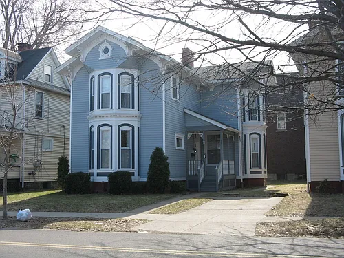 457 W 5th St Photo 1