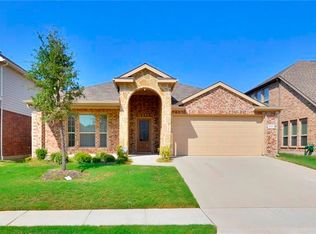 823 Lake Grove Dr, Little Elm, TX 75068