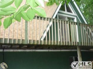 10430 Maple View Dr, Central Lake, MI 49622