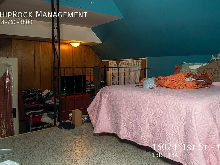 1602 E 1st St #5 — Photo 4
