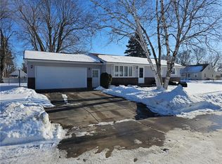 2704 N David St, Appleton, WI 54914