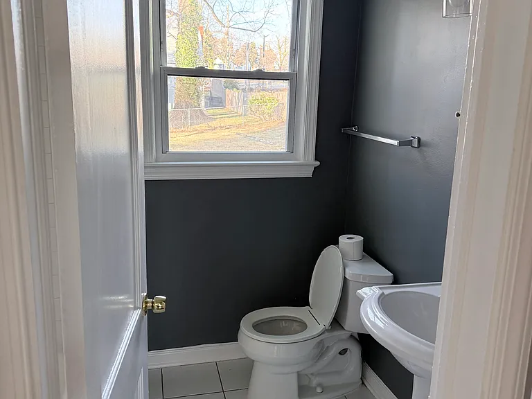 4105 Knowles Ave — Photo 5