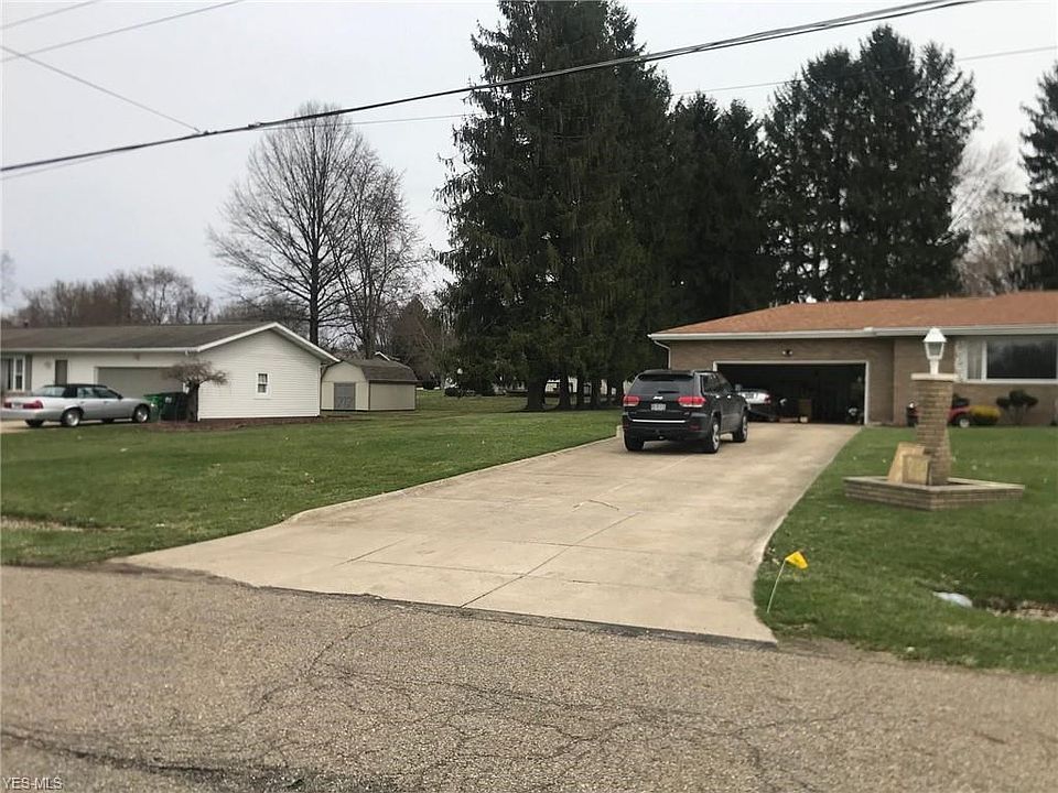 2nd image of 4621 Mars Rd