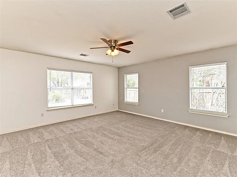 1020 Skylark Hill Ln — Photo 22