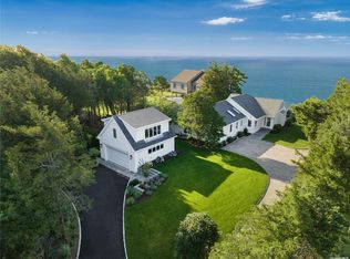 15 Tiana Cir, Hampton Bays, NY 11946