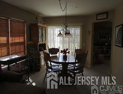 3 bed, 2.5 bath, $3,150 — Photo 4